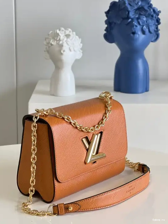 LOUIS VUITTON TWIST MM 0518